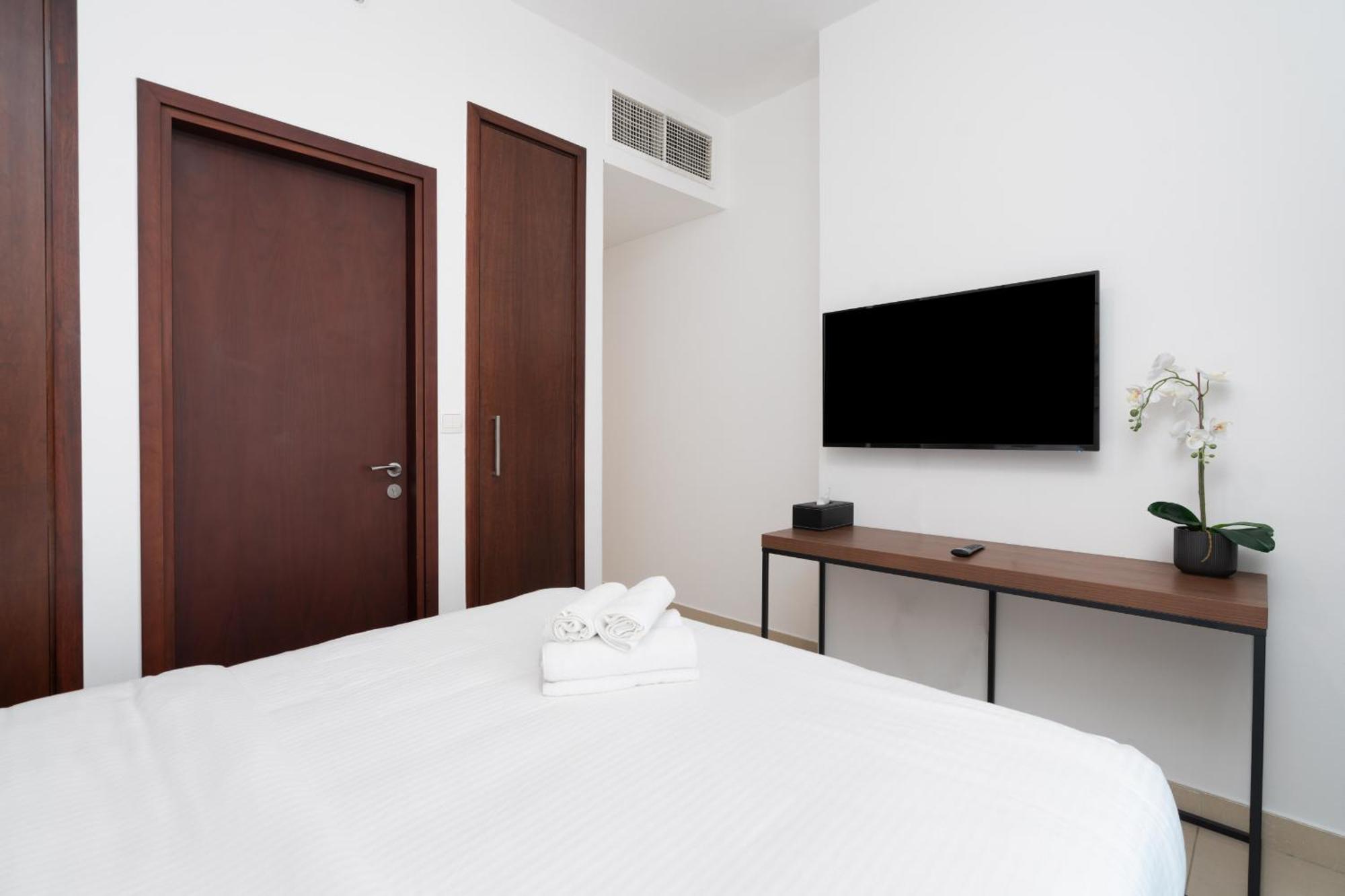 Luxury 2Br Downtown Apt With Burj Khalifa Views Dubai Bagian luar foto
