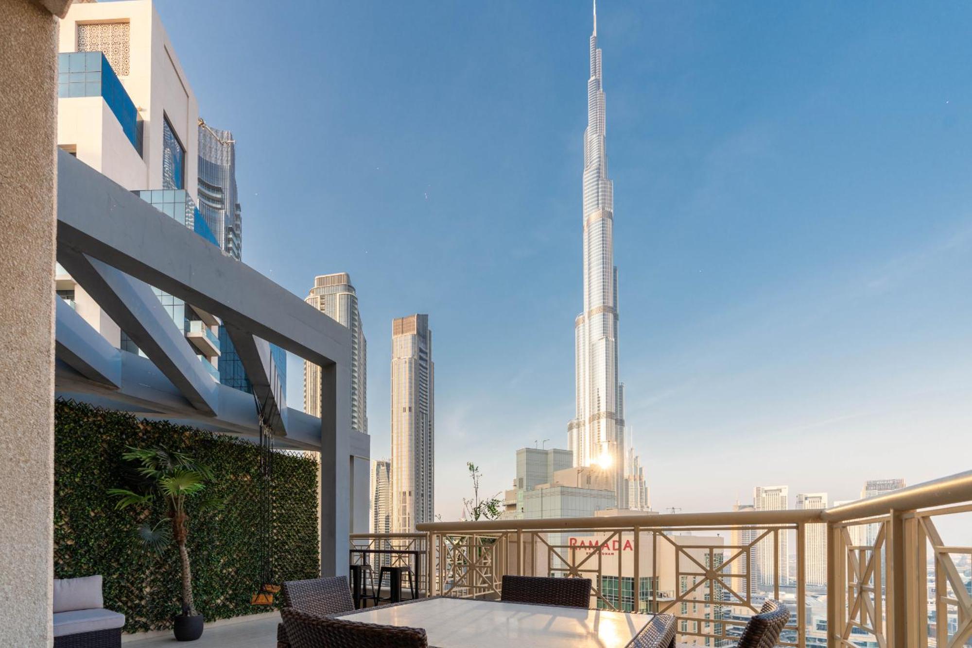 Luxury 2Br Downtown Apt With Burj Khalifa Views Dubai Bagian luar foto