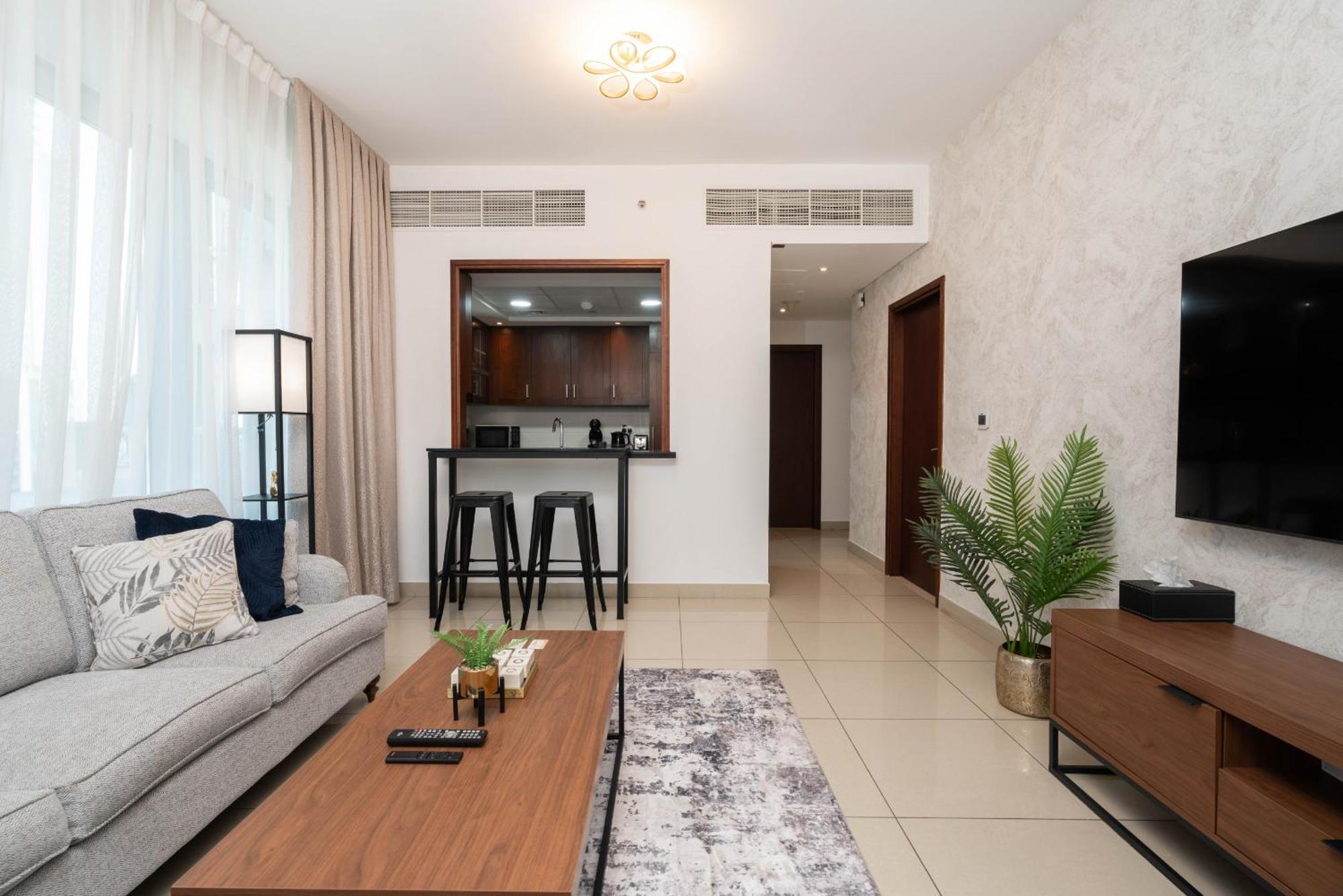 Luxury 2Br Downtown Apt With Burj Khalifa Views Dubai Bagian luar foto